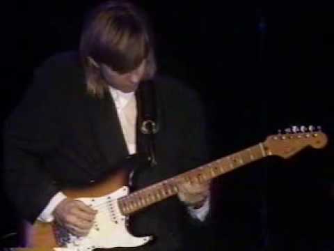 Eric Johnson – Cliffs of Dover – live 1990
