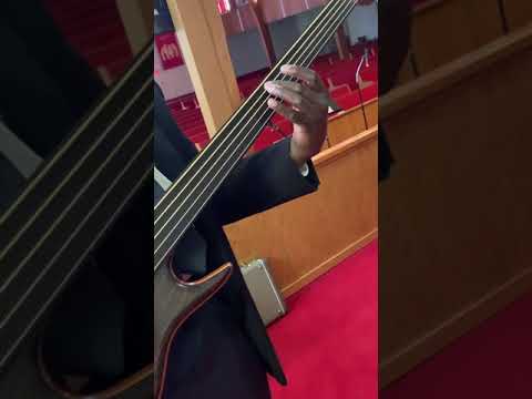 My dad letting loose on fretless for 23 seconds #bassguitar